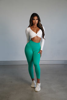  411 OFFICIAL, GREEN TIGHTS, GREEN LEGGINGS, 411 OFFICIAL, GYM WEAR, ACTIVEWEAR